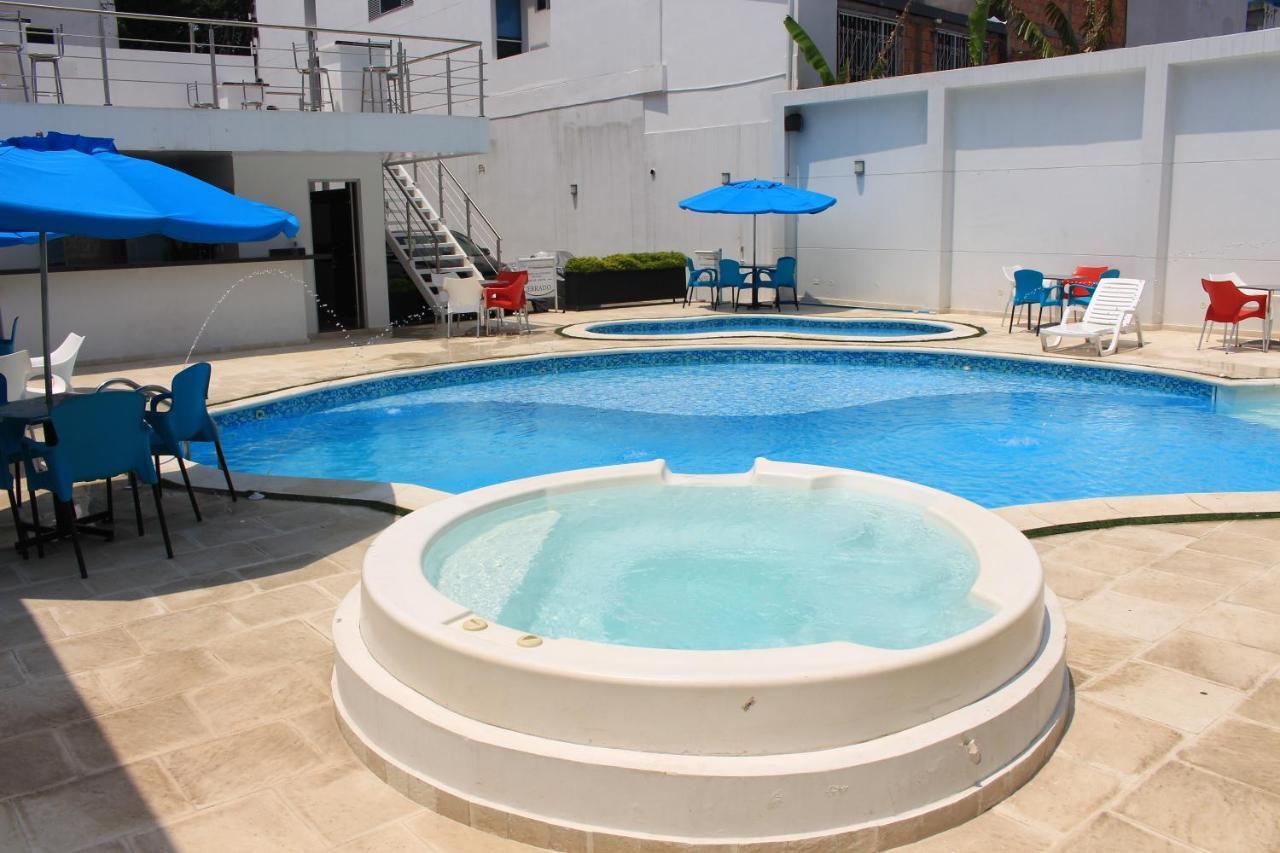 Hotel Royal Fenix Yopal Zimmer foto